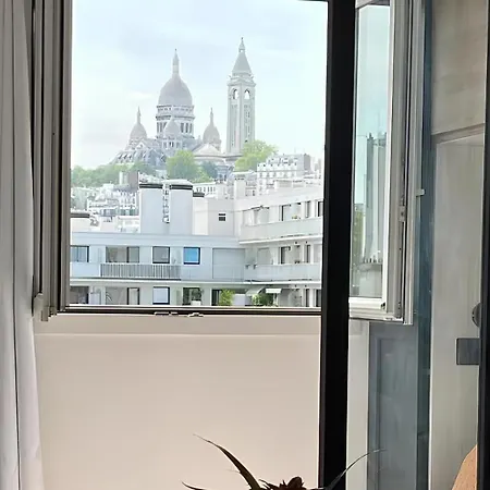 Appartement Superbe Loft Avec Vue Incroyable Sur Montmartre Parijs