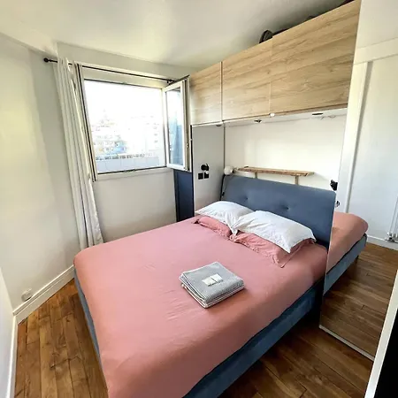 Superbe Loft Avec Vue Incroyable Sur Montmartre Daire